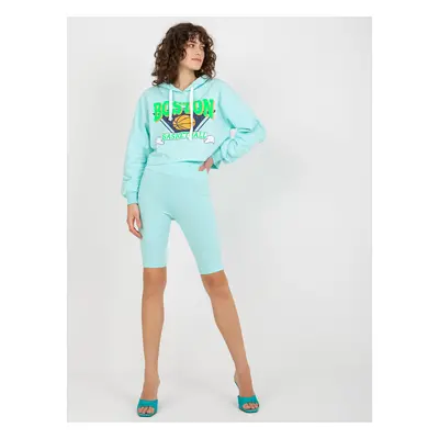 Mint casual set with sweatshirt and cycling shoes