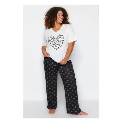 Trendyol Curve White Heart Patterned Knitted Pajama Set