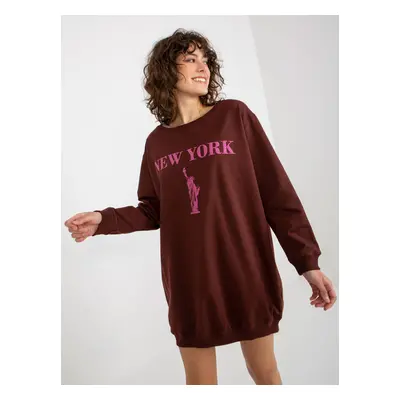 Dark brown and pink oversize sweatshirt with long print