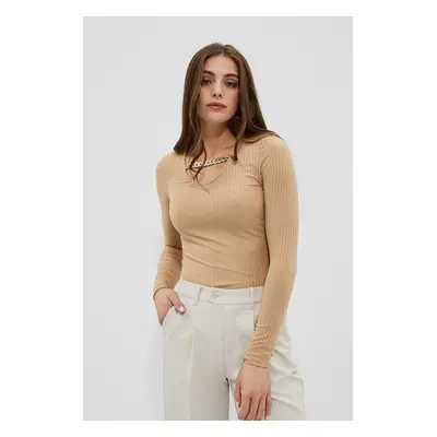 Ribbed knit blouse with chain