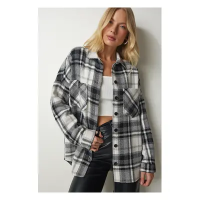 Happiness İstanbul Women's Black and White Patterned Oversize Cachet Lumberjack Shirt