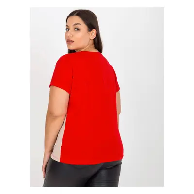 Red and beige T-shirt of larger size with a round neckline