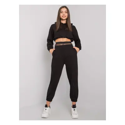 Black set with Moline trousers