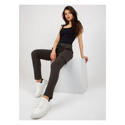 Khaki ladies cargo sweatpants with pockets