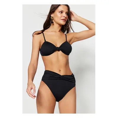 Trendyol Black csomózott texturált magas derék normál lábú bikini alsó