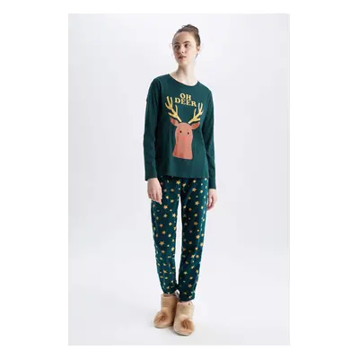 DEFACTO Fall In Love Regular Fit Christmas Themed Crew Neck Printed Pajamas Set