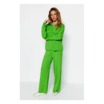 Trendyol Green Wide Fit Zippered and Pocketed Knitwear Bottom-Top Set