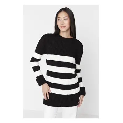 Trendyol Black Thick Striped Corduroy Knitwear Sweater