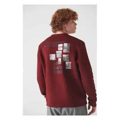 Avva Men's Burgundy Crew Neck Thread Fleece Printed Regular Fit Sweatshirt