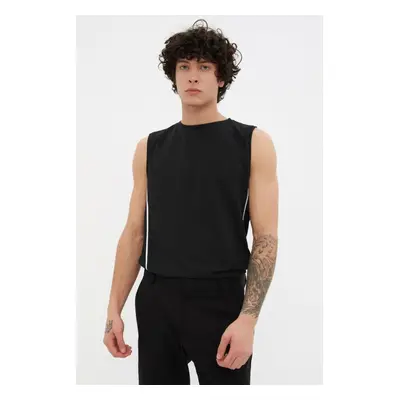 Trendyol Black Men's Regular Fit Crew Neck Zero Sleeve Connected Undershirt