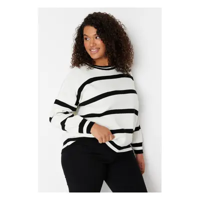 Trendyol Curve Ecru Crew Neck Striped Knitwear Sweater