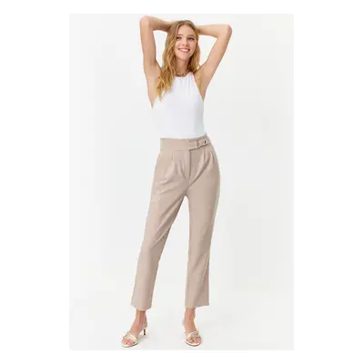 Trendyol Light Brown Carrot Pleated Snap-On Woven Trousers