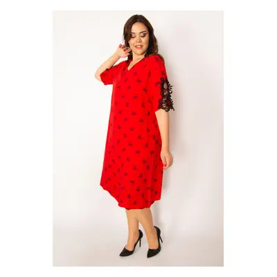 Şans Women's Plus Size Red Woven Viscose Dress With V-Neck Lace Detail