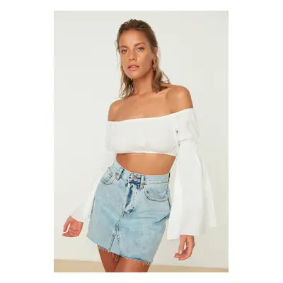 Trendyol White Long Flounce Sleeve Carmen Collar Crop Beach Blouse