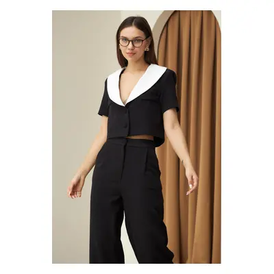 Laluvia Black Collar Button Detailed Trouser Suit