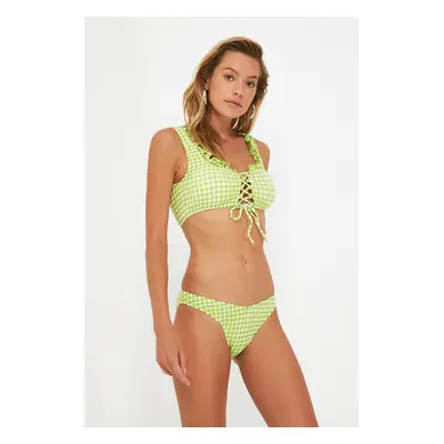 Trendyol Zöld Texturált V Cut Bikini alsó