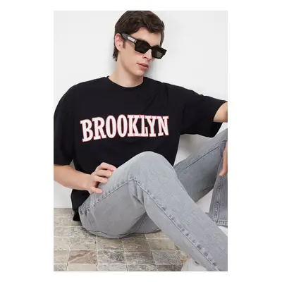 Trendyol Black Oversize/Wide Cut Fluffy Brooklyn City-Text Print 100% Cotton T-Shirt