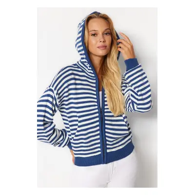 Trendyol Blue Hood részletesen kidolgozott kötöttáru Cardigan