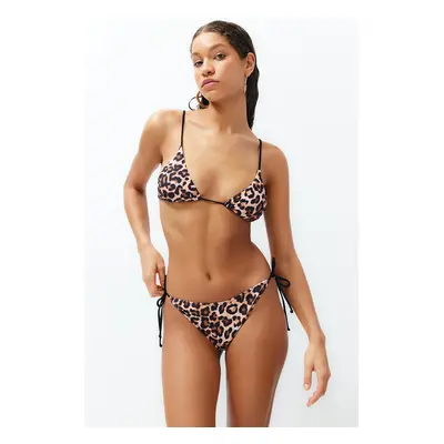 Trendyol Leopard Patterned Regular Bikini Bottom