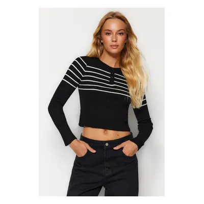 Trendyol Black Crop Striped Knitwear Sweater