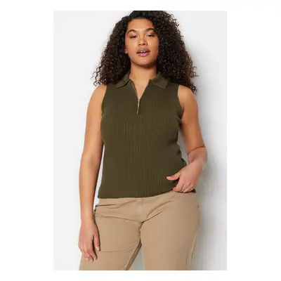 Trendyol Curve Dark Green Body-Charming Fine Knitwear Zippered Blouse