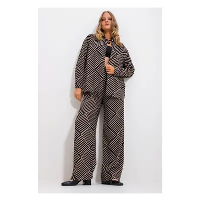 Trend Alaçatı Stili Women's Sand Beige-Black Patterned Shirt And Trousers Bottom Top Woven Suit