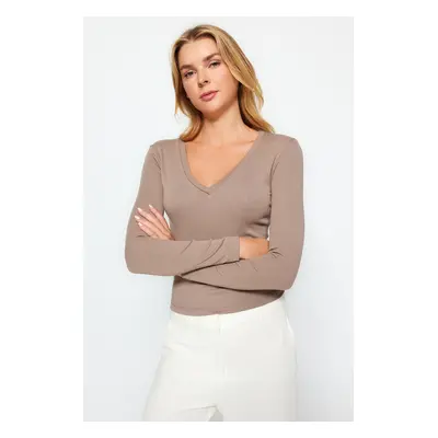 Trendyol Mink Premium Soft Fabric V-Neck Fitted Stretchy Knitted Blouse