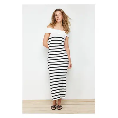 Trendyol Ecru Maxi Knitwear Boat Neck Dress