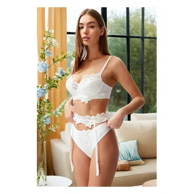 Trendyol Bride White Embroidery Lace Detailed Rope Strap Knitted Panties and Garter