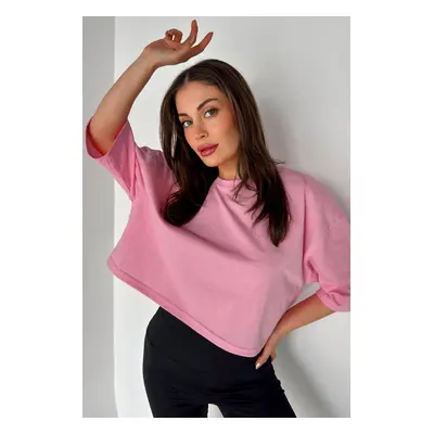 MODAGEN Women's Oversize Pink Crop Tshirt