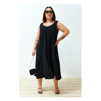 Trendyol Curve Black Summer Oversize Thick Strappy V Neck Woven Dress