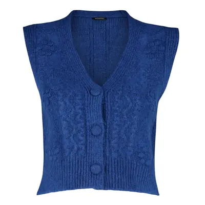 Trendyol Saks Soft Textured Knit Vest