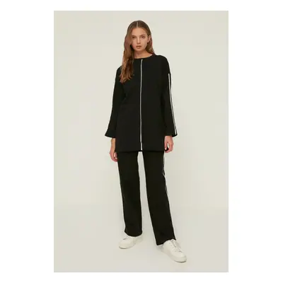 Trendyol Black Crew Neck Knitted Tracksuit Set with Contrast Piping Detail