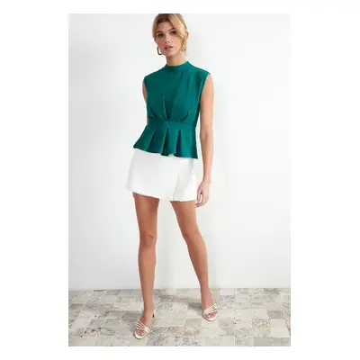 Trendyol Green Crew Neck Sleeveless Woven Blouse