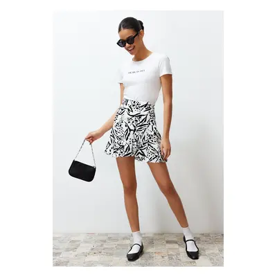 Trendyol Black Patterned Ruffled Hem Viscose Woven Shorts Skirt