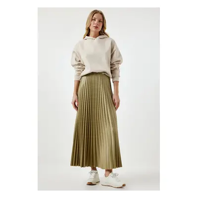 Happiness İstanbul Women's Light Khaki Shiny Finish Pleated Knitted Skirt