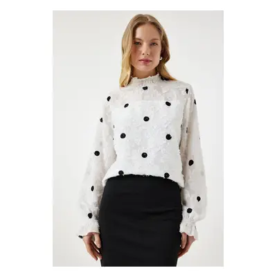 Happiness İstanbul Women's White Marked Polka Dot Woven Blouse