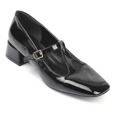 Capone Outfitters Women's Flat Toe T-Strap Low Heel Mary Jane Shoes