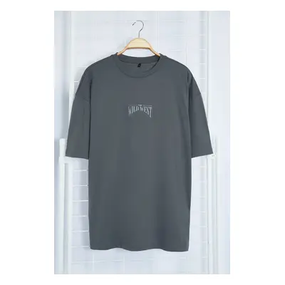 Trendyol Anthracite Oversize/Wide Cut 100% Back Printed T-Shirt