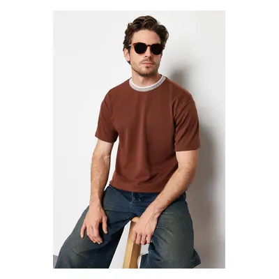 Trendyol Limited Edition Brown Oversize/Wide Cut Knit Banded Textured Pique T-Shirt