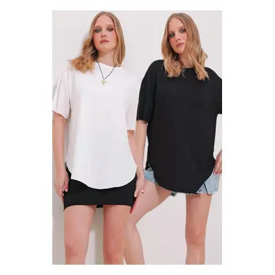 Trend Alaçatı Stili Women's Black and White Crew Neck 2-Pack Oval Cut Modal T-Shirt