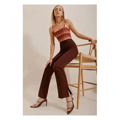 Trend Alaçatı Stili Women's Brown High Waist Lycra Pants with Grass and Slit in the Front