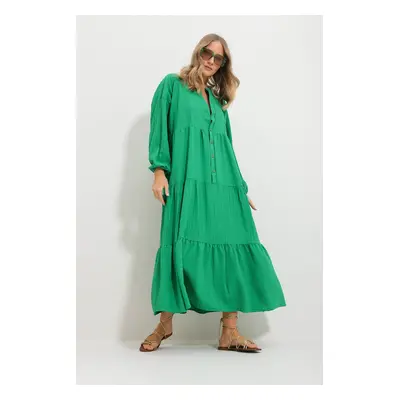 Trend Alaçatı Stili Women's Green Crew Neck Self Textured Maxi Length Dress