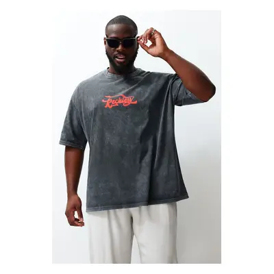 Trendyol Plus Size Anthracite Oversize Aged Effect 100% Cotton Printed T-Shirt