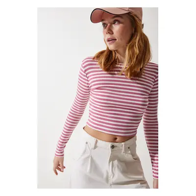 Happiness İstanbul Women's Pale Pink Crew Neck Striped Crop Knitted Blouse