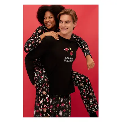 Trendyol Black Soft Feeling Christmas Themed Shirt-Pants Knitted Pajama Set