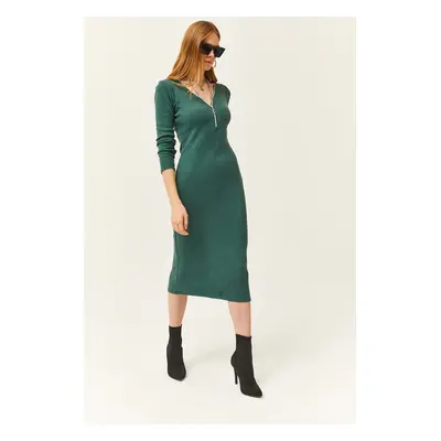 Olalook Women's Green V-Neck Zippered Thick Ribbed Midi Dress