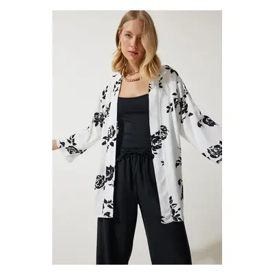 Happiness İstanbul Women's White Patterned Viscose Kimono