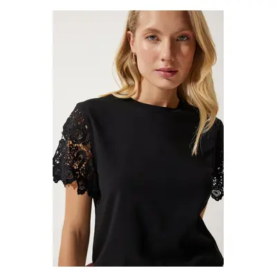 Happiness İstanbul Women's Black Guipure Sleeve Knitted Blouse