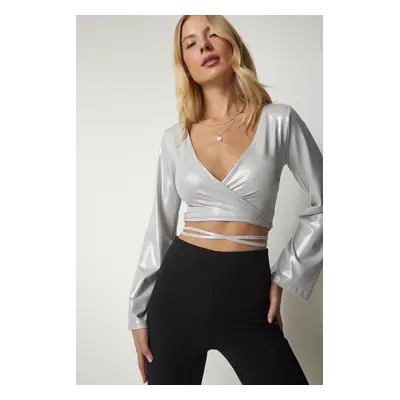 Happiness İstanbul Women's Metallic Gray Tied Sparkle Crop Blouse